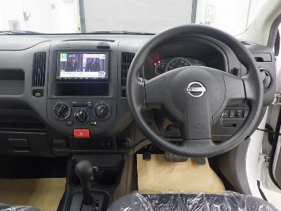 Nissan AD