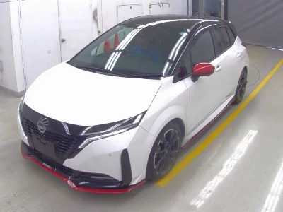 NISSAN AURA