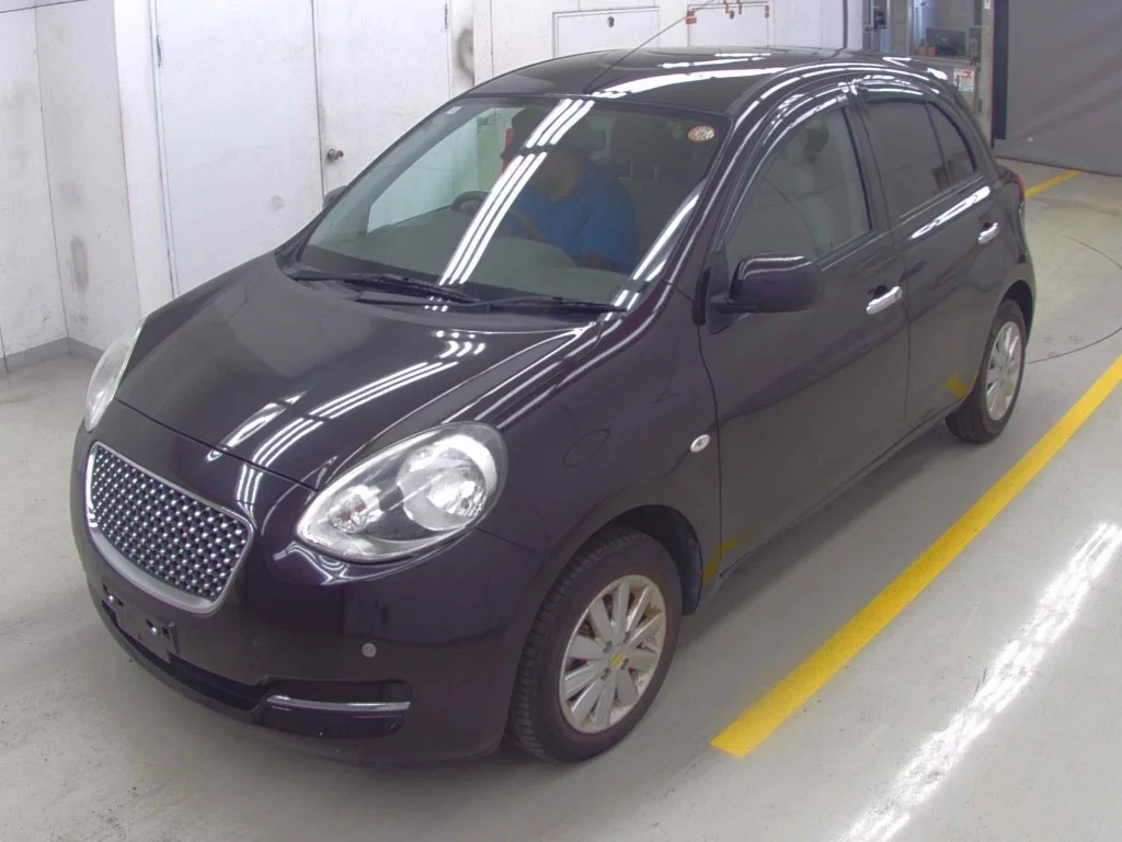 Nissan March  с аукциона в Японии