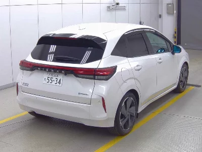 NISSAN AURA
