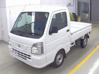 Nissan NT100 Clipper