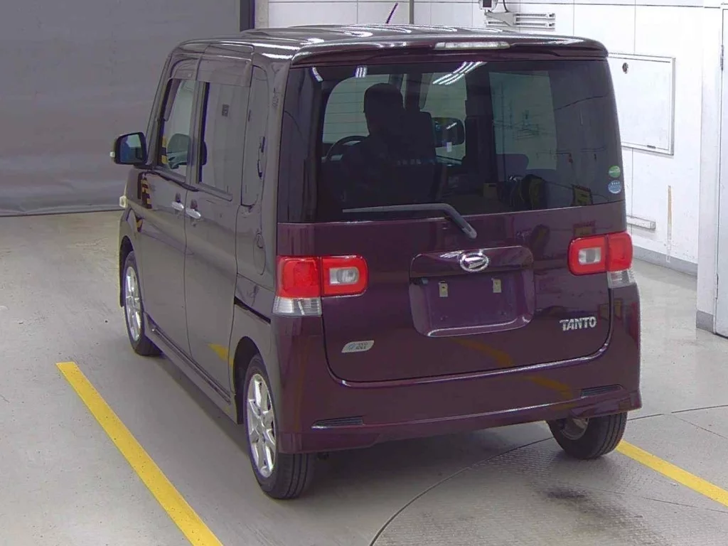 Daihatsu Tanto  с аукциона в Японии