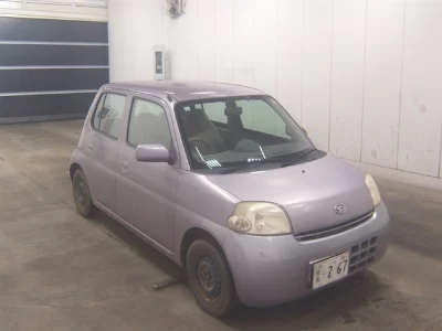 Daihatsu Esse