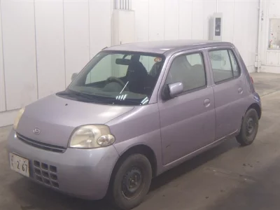 Daihatsu Esse