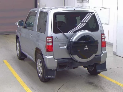 Mitsubishi Pajero Mini