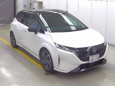 Nissan Aura