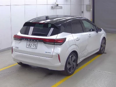 Nissan Aura