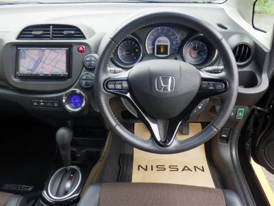 Honda FIT SHUTTLE HYBRID