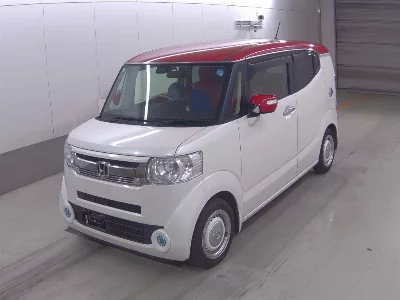 Honda N-Box Slash