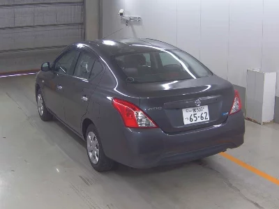 Nissan Tiida Latio