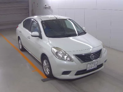 Nissan Tiida Latio