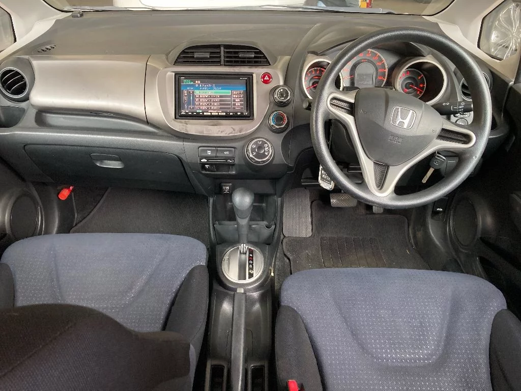 Honda Fit  с аукциона в Японии