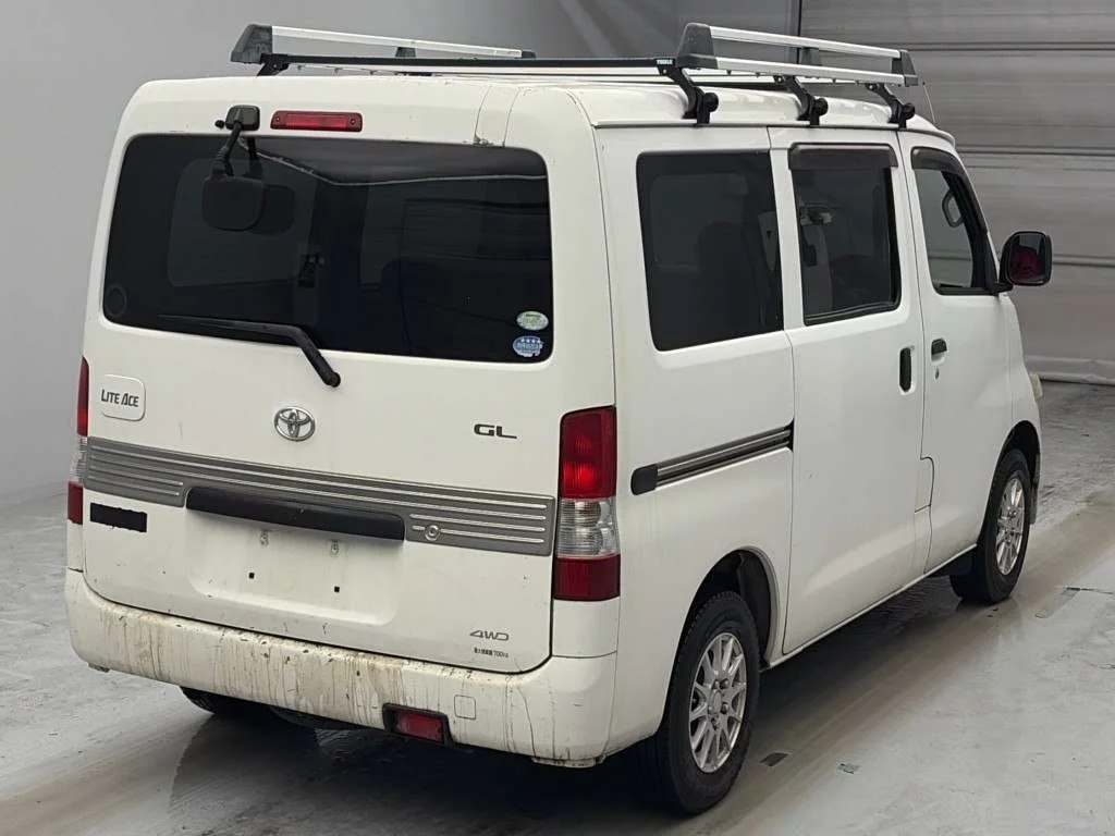 Toyota LiteAce Van  с аукциона в Японии
