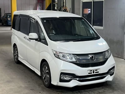 Honda STEPWGN SPADA