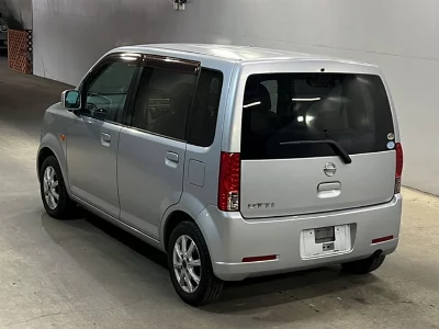 Nissan Otti