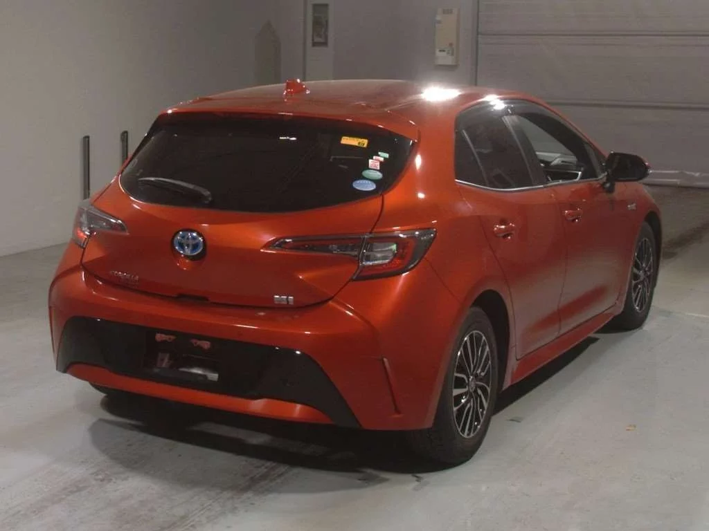 Toyota Corolla Hatchback  с аукциона в Японии