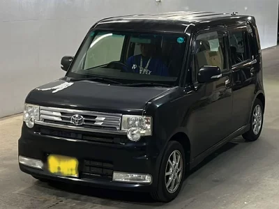 Toyota Pixis Space