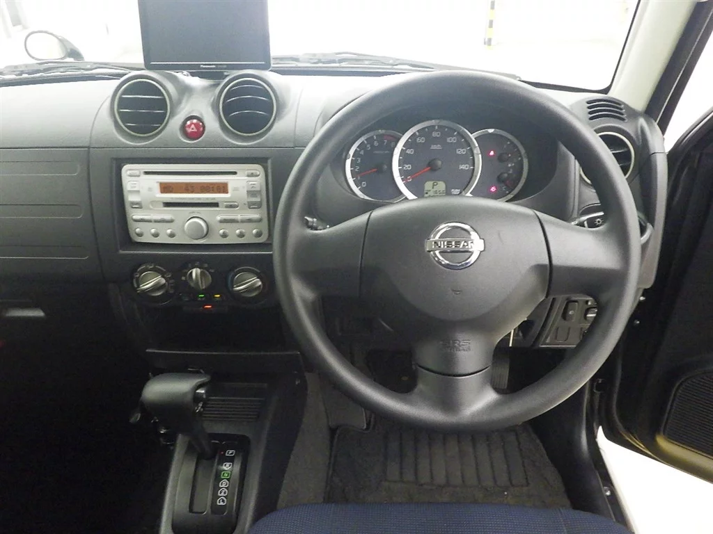 Nissan Kix  с аукциона в Японии
