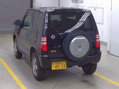 Nissan Kix