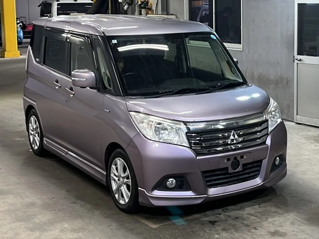 Mitsubishi Delica D:2  с аукциона в Японии