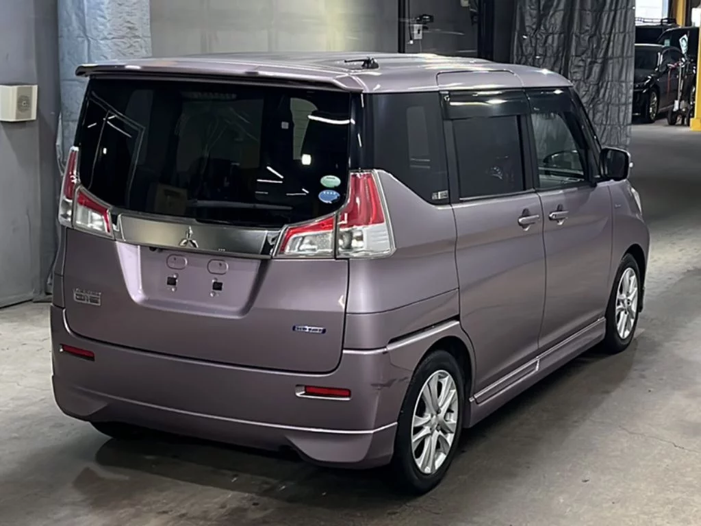 Mitsubishi Delica D:2  с аукциона в Японии
