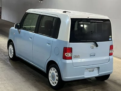 Toyota Pixis Space