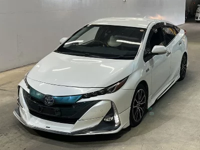 Toyota Prius PHV