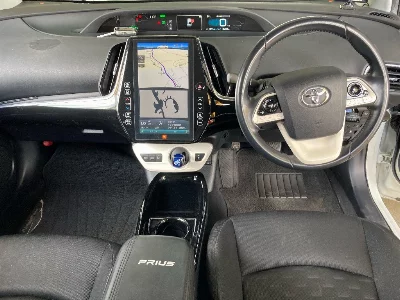 Toyota Prius PHV