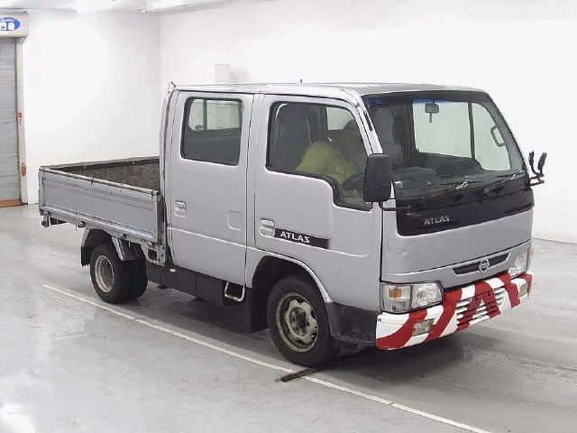 Nissan Atlas  с аукциона в Японии
