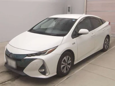 Toyota Prius PHV