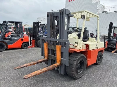 Nissan  FORKLIFT