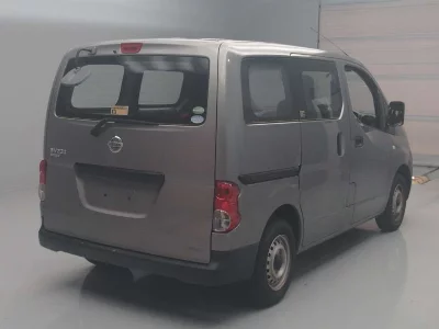 Nissan NV200 VANETTE VAN