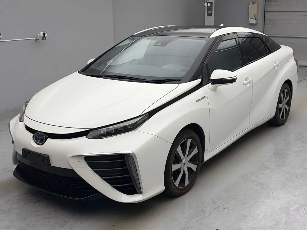 Toyota Mirai  с аукциона в Японии