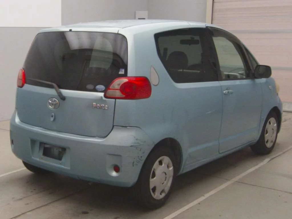 Toyota Porte  с аукциона в Японии