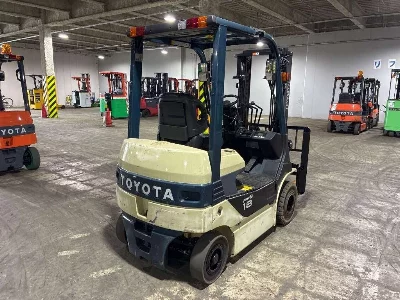 Toyota  FORKLIFT