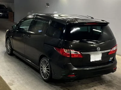 Nissan Lafesta