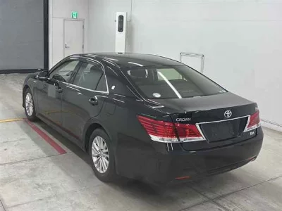 Toyota CROWN HYBRID
