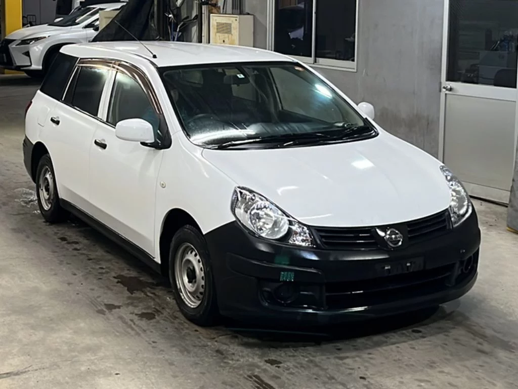 Nissan AD  с аукциона в Японии