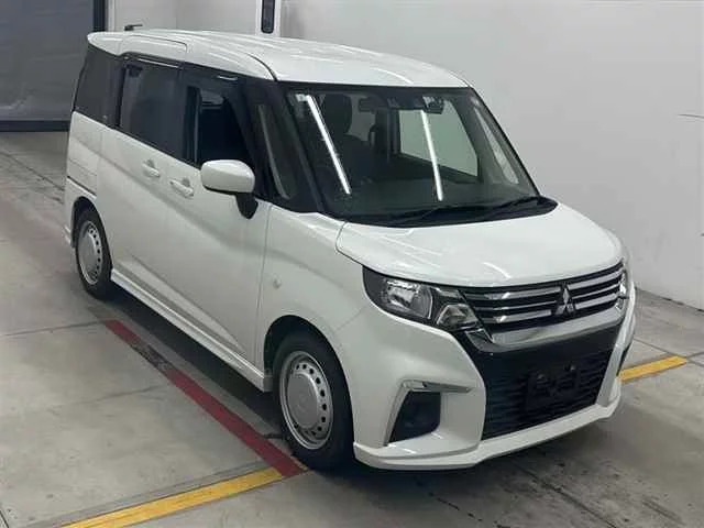 Mitsubishi Delica D:2  с аукциона в Японии