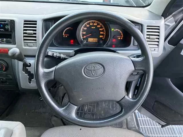 Toyota RegiusAce  с аукциона в Японии