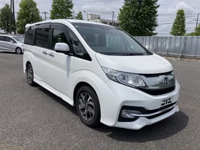 Honda STEPWGN SPADA