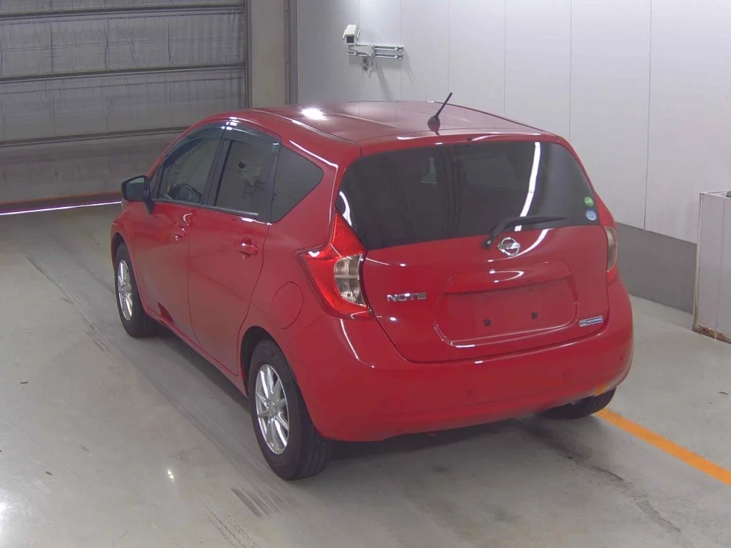 Nissan Note  с аукциона в Японии