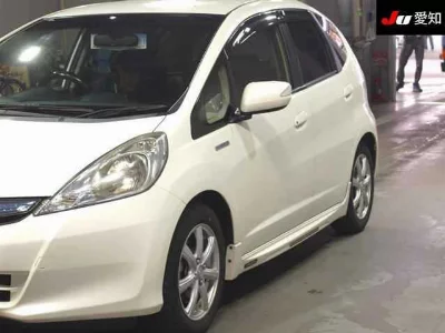 Honda FIT HYBRID