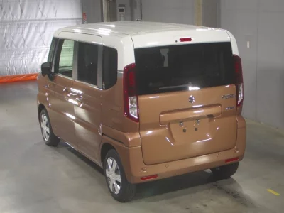 Suzuki Spacia