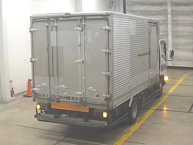 Isuzu Elf  с аукциона в Японии