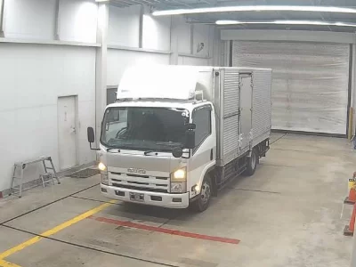 Isuzu Elf