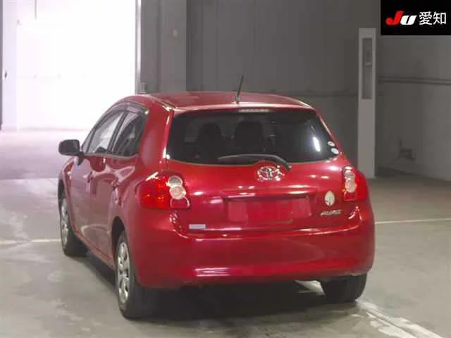 Toyota Auris  с аукциона в Японии
