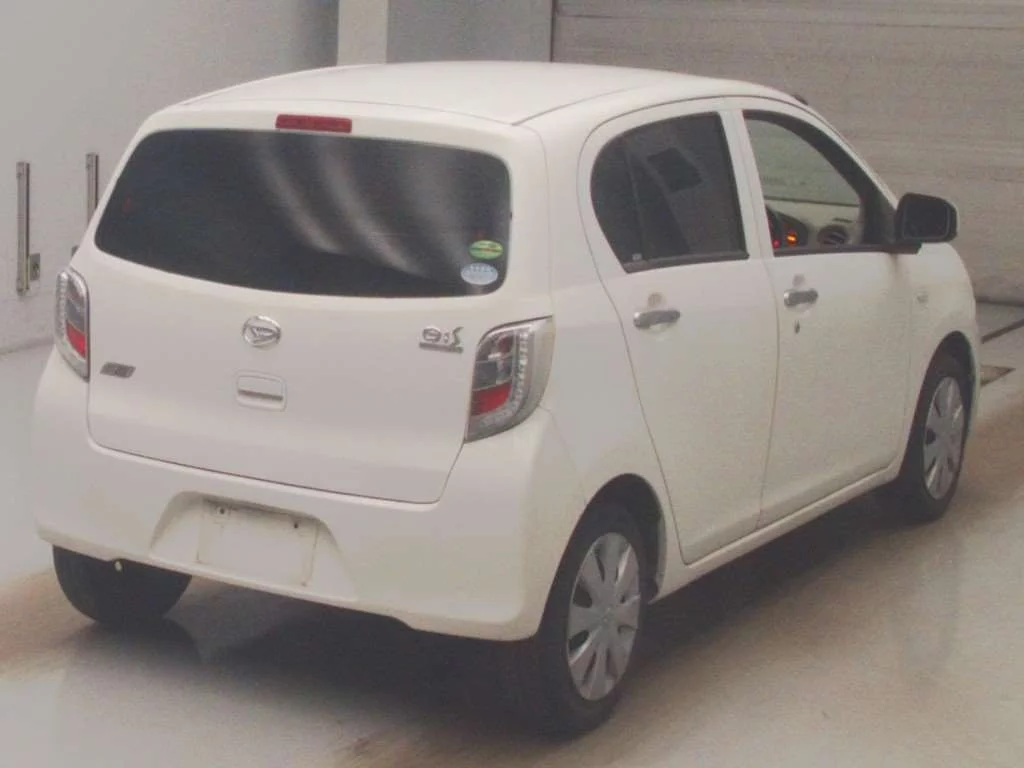 Daihatsu Mira e:S  с аукциона в Японии