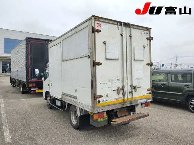 Toyota Dyna  с аукциона в Японии