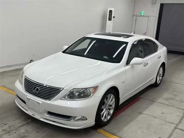Lexus LS460L  с аукциона в Японии